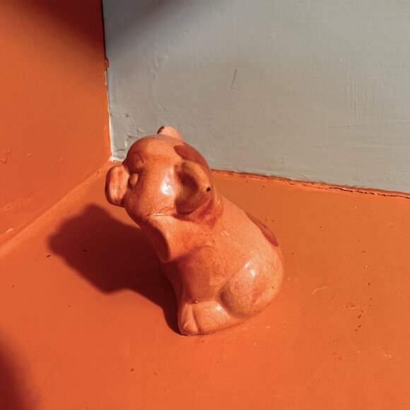 Nesting Snuggling Sleepy Pigs Salt And Pepper Shakers | Vintage Hand Painted - Picture 9 of 15